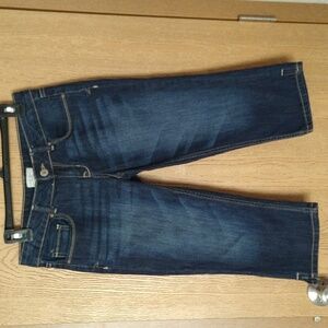 5 Items For $15 ~ Aeropostale Capris